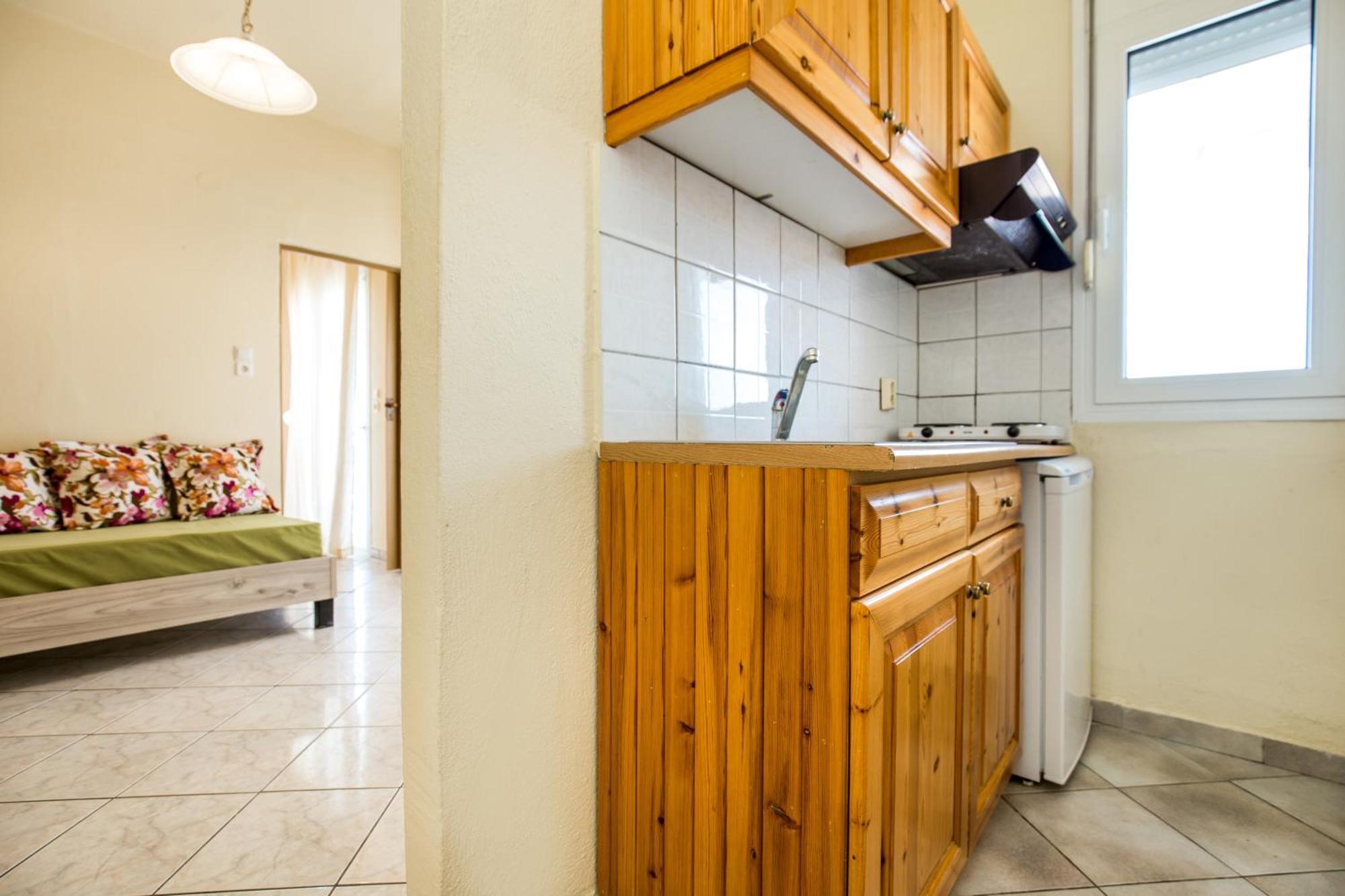 Ianos Apartments Potos Exterior photo